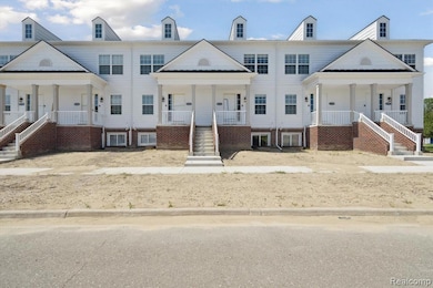 53761 Champlain St, Macomb, MI 48042 - photo 4