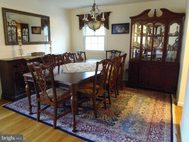 4523 Dabney Dr, Rockville, MD 20853 - photo 7