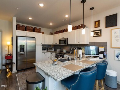 005-1280x960-kitchen