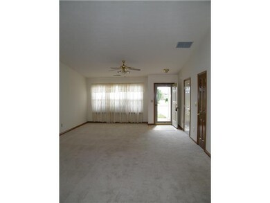 1308 Swan Dr, Franklin, IN 46131 - photo 2