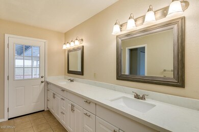 1046 S 72nd Place unit 5, Mesa, AZ 85208 - photo 5