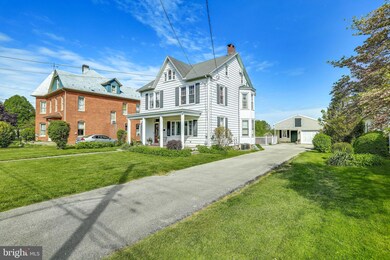 376 E King St, Littlestown, PA 17340 - photo 3