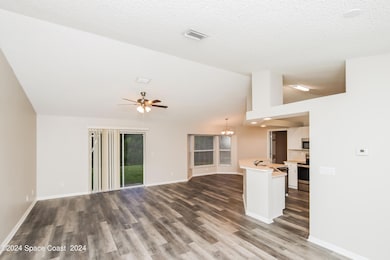 003-photo-living-room-10005170