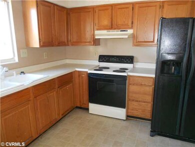 Kitchen - Kitchen has loads of cabinets and applia