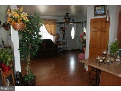 2230 Berkley Rd, Reading, PA 19605 - photo 4
