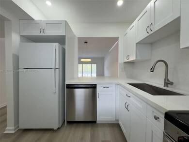 Waters Edge unit 205, Coral Gables, FL 33133 - photo 4