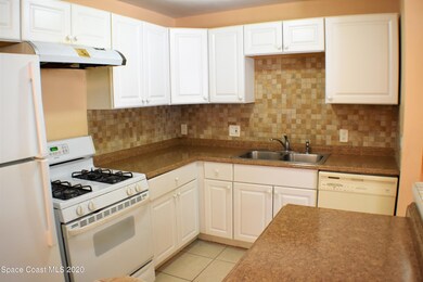 2368 Floridiane Dr, Melbourne, FL 32935 - photo 4