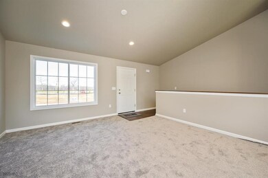 2413 Whispering Ridge Dr, Des Moines, IA 50320 - photo 5