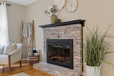 13 Towpath Dr, Wilmington, MA 01887 - photo 4