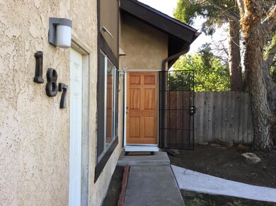 187 Shamrock Ct, Newbury Park, CA 91320 - photo 2