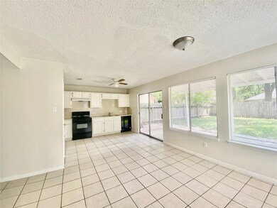 15919 Oak Mountain Dr, Houston, TX 77095 - photo 4