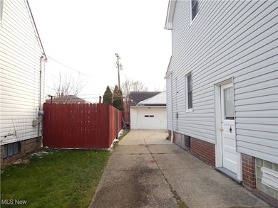 20330 S Lake Shore Blvd, Euclid, OH 44123 - photo 3