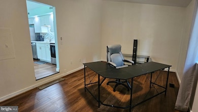 1049 Golden Way W, Lusby, MD 20657 - photo 4