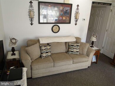139 Orchard Ln unit 39, Hanover, PA 17331 - photo 3