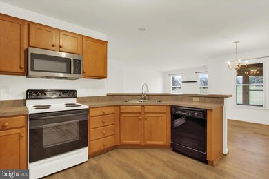 406 Benjamin Dr unit 20, Chambersburg, PA 17201 - photo 3