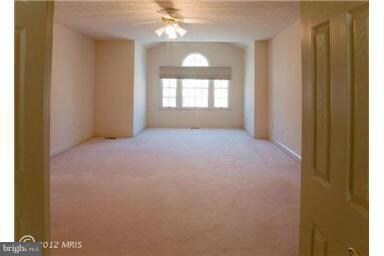 9317 Ravenridge Rd, Parkville, MD 21234 - photo 7