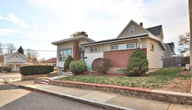 4 Amelia Ave, Winthrop, MA 02152 - photo 2