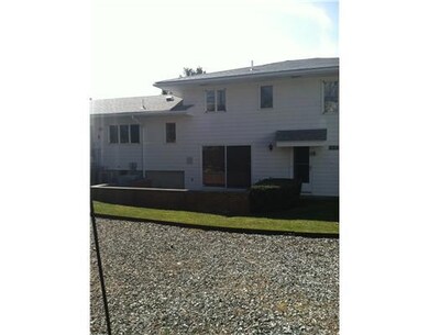 164 Mountain Laurel Dr, Cranston, RI 02920 - photo 2