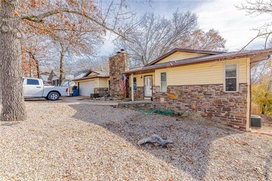 22 Kensington Dr, Bella Vista, AR 72715 - photo 2