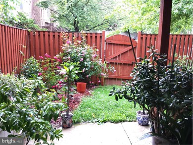 1561 Templeton Place, Rockville, MD 20852 - photo 4