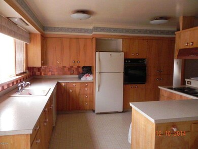 Kitchen (1)
