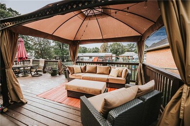 645 Maple St, Indiana, PA 15701 - photo 5