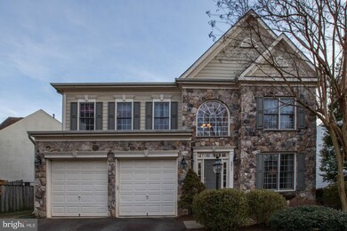 6811 Moly Dr, Falls Church, VA 22046 - photo 2