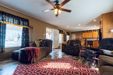 21650 County Road 3747, Splendora, TX 77372 - photo 4