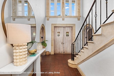 124 Brazilian Ave, Palm Beach, FL 33480 - photo 2