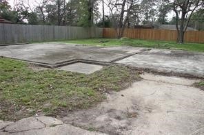 10529 Kelburn Dr, Houston, TX 77016 - photo 3