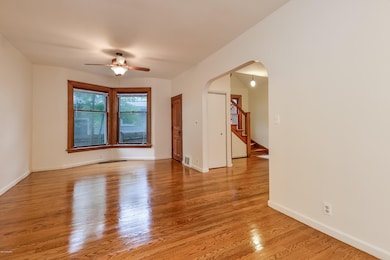 007-photo-dining-room--family-room-60659