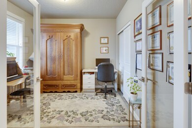 1566 NW 24th Place, Redmond, OR 97756 - photo 5