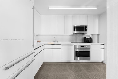 Island Terrace unit 5D, Miami Beach, FL 33139 - photo 2