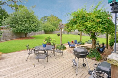 2604 Wynnewood Ct, Winterville, NC 28590 - photo 5