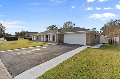 606 Willow Brook Run E, Mobile, AL 36608 - photo 2