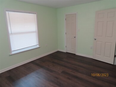 7103 Gammage St, Houston, TX 77087 - photo 5