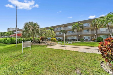 3200 NE 7th Ct unit 205B, Pompano Beach, FL 33062 - photo 2