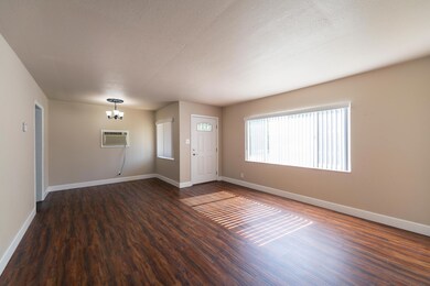 1106 A St, Redding, CA 96002 - photo 2