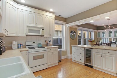 7708 N Ashland Ave, Chicago, IL 60626 - photo 4