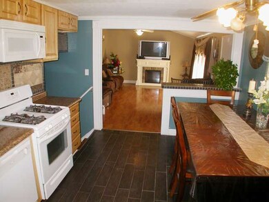 102 San Juan Rd, Carpentersville, IL 60110 - photo 5