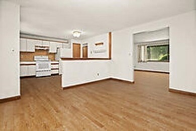 33 Hobbs Brook Rd, Weston, MA 02493 - photo 6