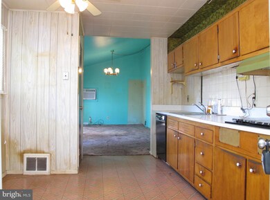 3 Lakeview Terrace, Mount Holly, NJ 08060 - photo 4