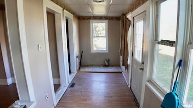 202 S 1st St, Easton, IL 62633 - photo 2