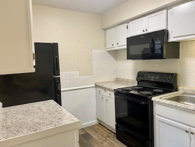 2494 Etiwan Ave unit 8i, Charleston, SC 29414 - photo 5