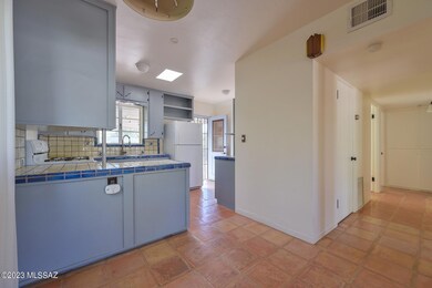 Kitchen (2)