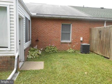 18006 Putter Dr, Hagerstown, MD 21740 - photo 2