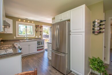 141 Valley View, North Conway, NH 03860 - photo 2