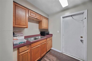 628 SW 4th St unit 1, Belle Glade, FL 33430 - photo 6