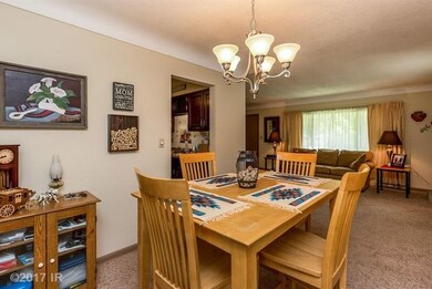 4122 39th Place, Des Moines, IA 50310 - photo 4