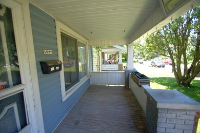 Manchester Front Porch